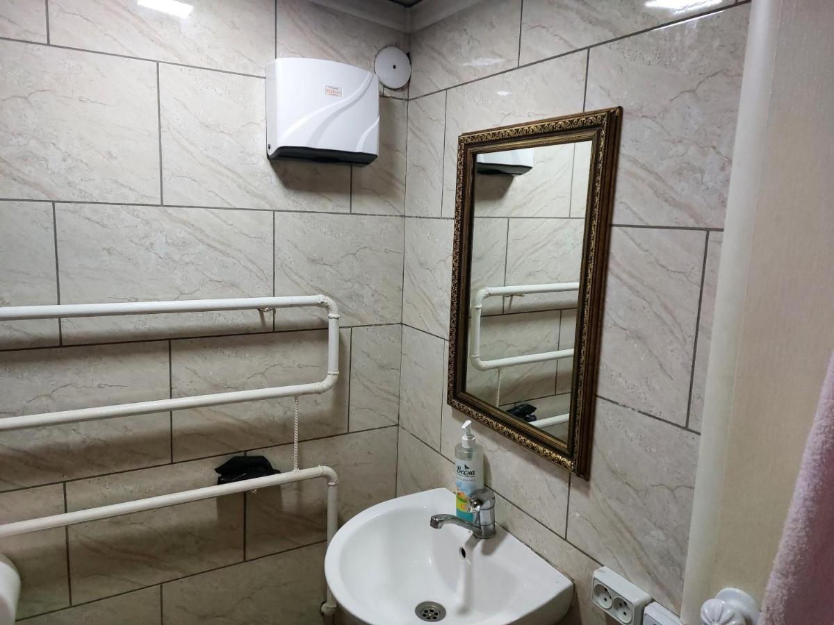 Konok Center Osh Hotel Kültér fotó