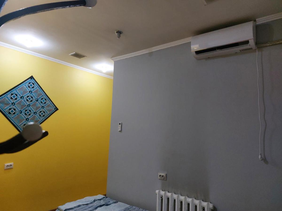 Konok Center Osh Hotel Kültér fotó