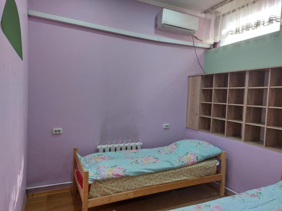 Konok Center Osh Hotel Kültér fotó