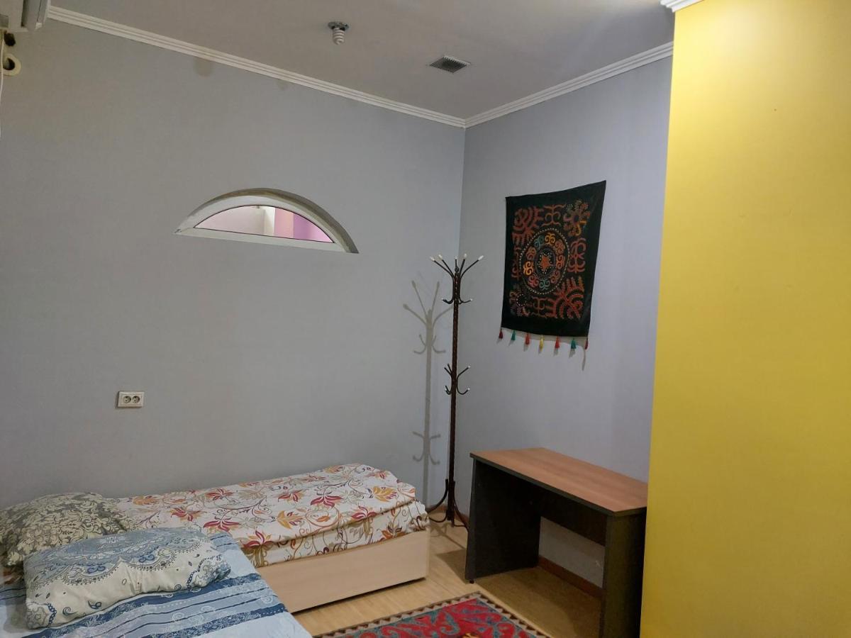 Konok Center Osh Hotel Kültér fotó